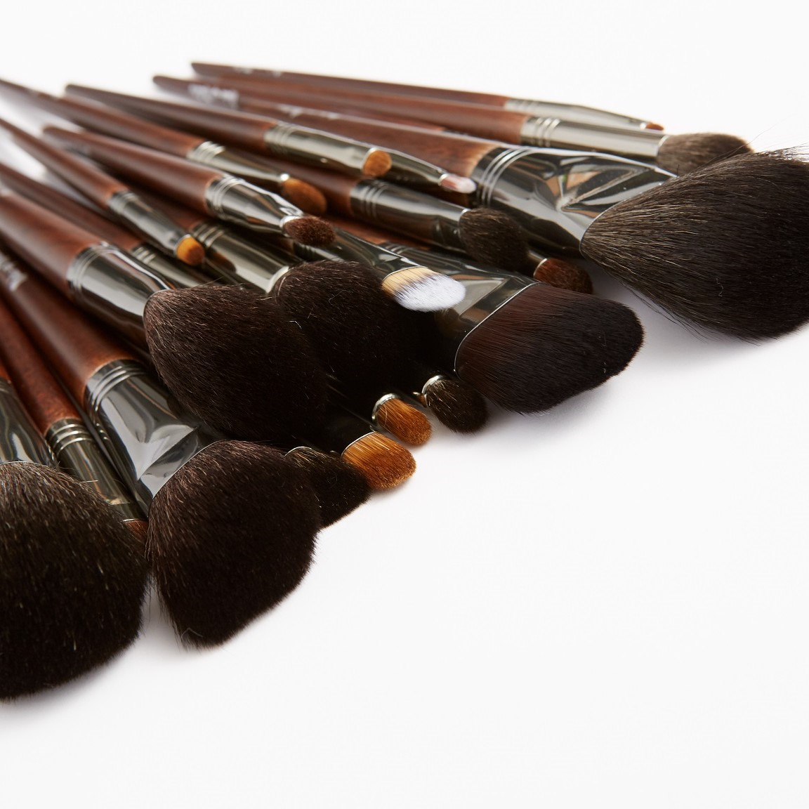 24delig-make-up-penselenset05
